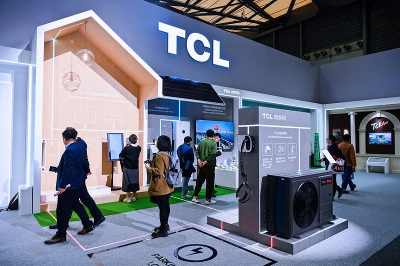 TCL实业携多款创新技术和新品亮相AWE 2024，以敢为精神勇闯技术无人区