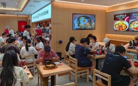 米村拌饭：新一代快餐“白月光”