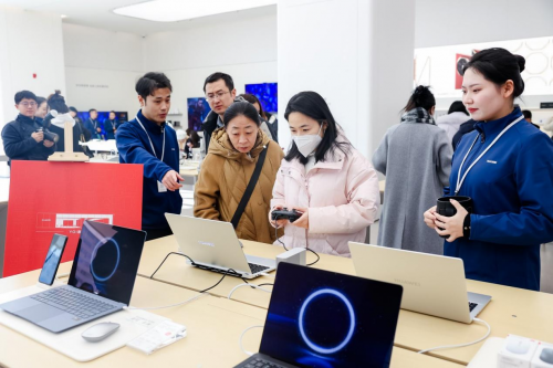 “YO!原”千里来相会 华为智能生活馆·太原茂业