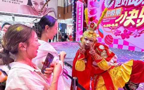 汇嘉时代五一假期客流暴增75%！ 破亿销售额彰显新疆商贸龙头实力